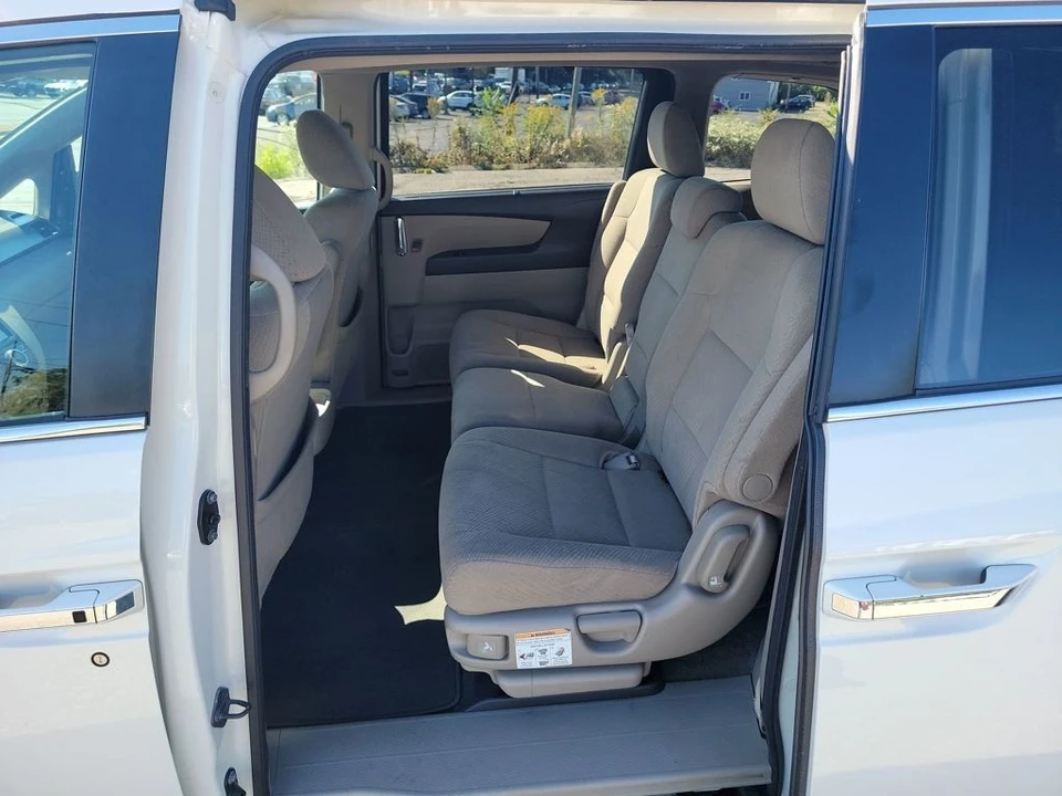2016 Honda Odyssey - Image 9 of 12