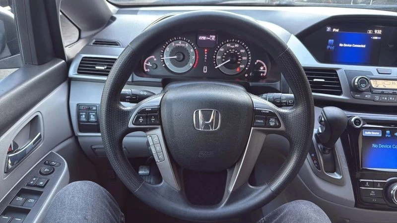 2016 Honda Odyssey - Image 10 of 12