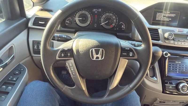 2016 Honda Odyssey - Image 10 of 12