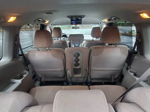 2016 Honda Odyssey - Image 17 of 21