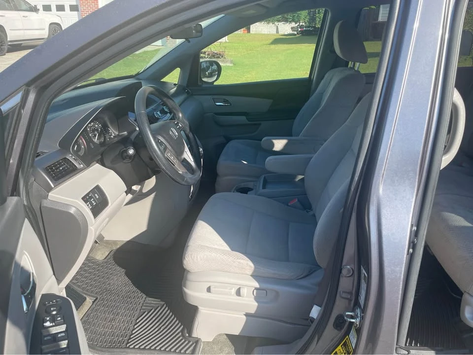 2016 Honda Odyssey - Image 6 of 11