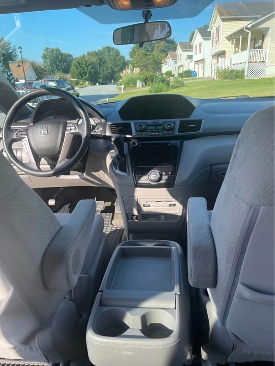 2016 Honda Odyssey - Image 10 of 11
