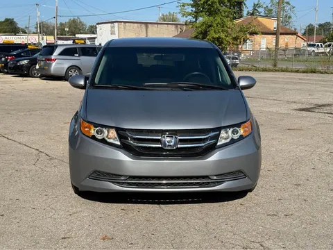 2016 Honda Odyssey SE Minivan 4D