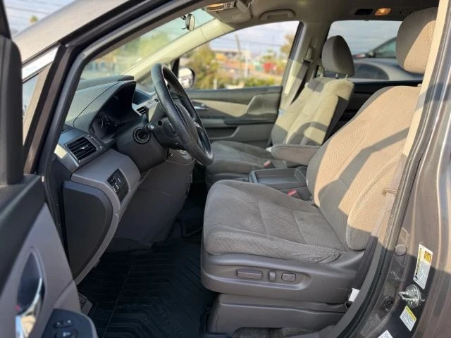 2016 Honda Odyssey - Image 11 of 21