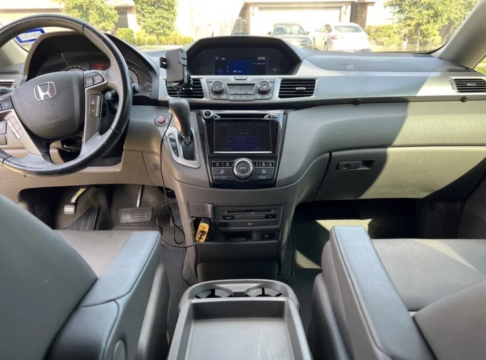 2016 Honda Odyssey - Image 12 of 13