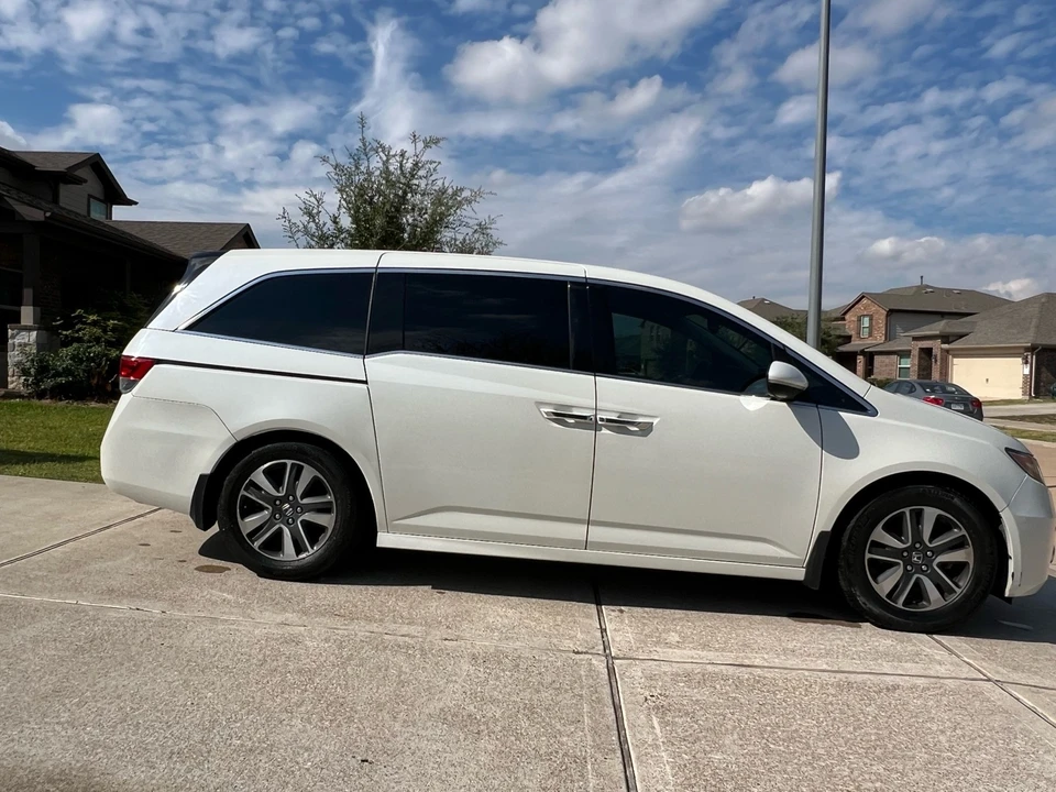 2016 Honda Odyssey - Image 3 of 13