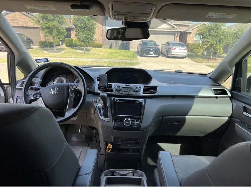 2016 Honda Odyssey - Image 11 of 13