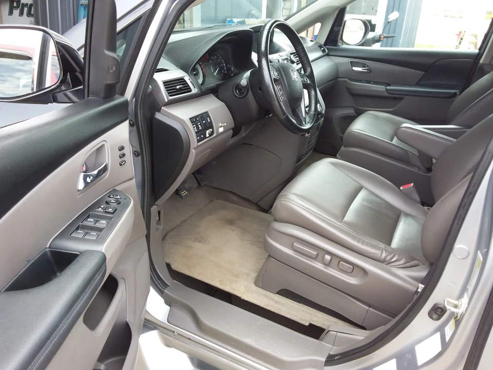 2016 Honda Odyssey - Image 13 of 21