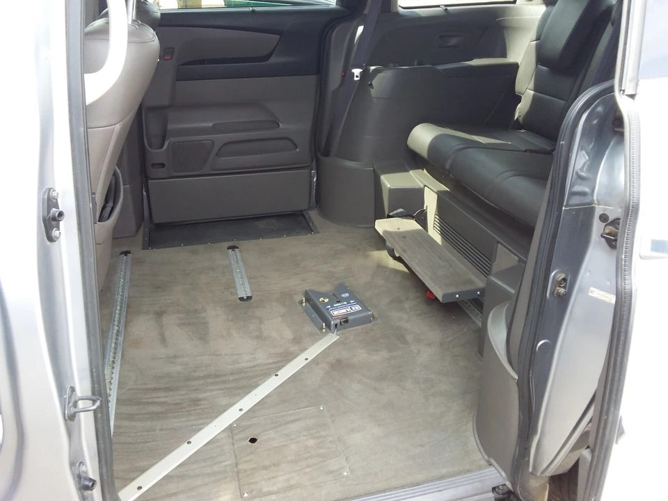 2016 Honda Odyssey - Image 18 of 21