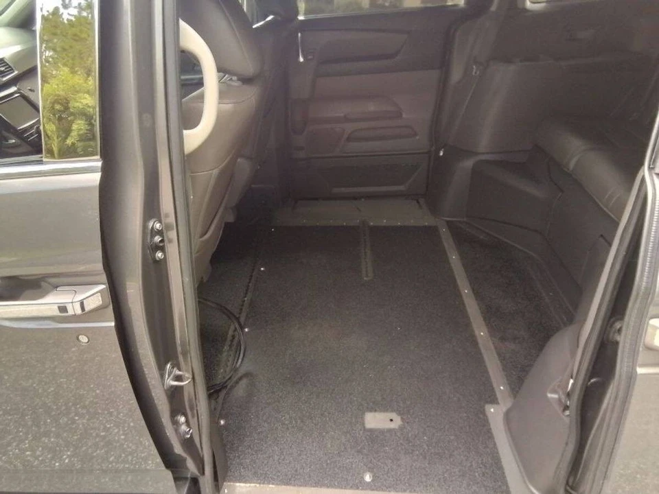 2016 Honda Odyssey - Image 9 of 16