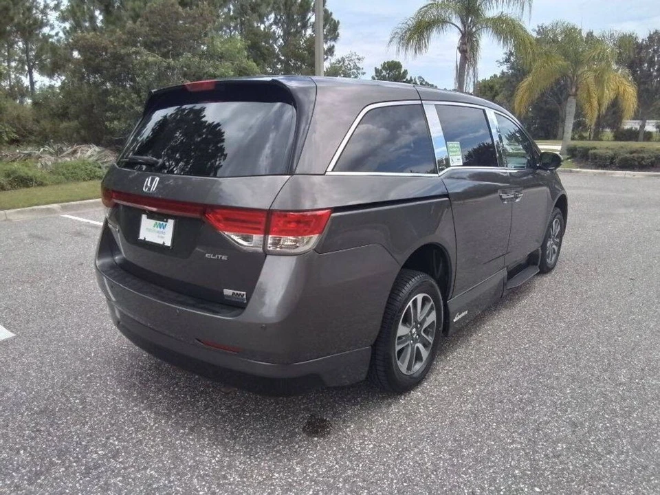 2016 Honda Odyssey - Image 4 of 16