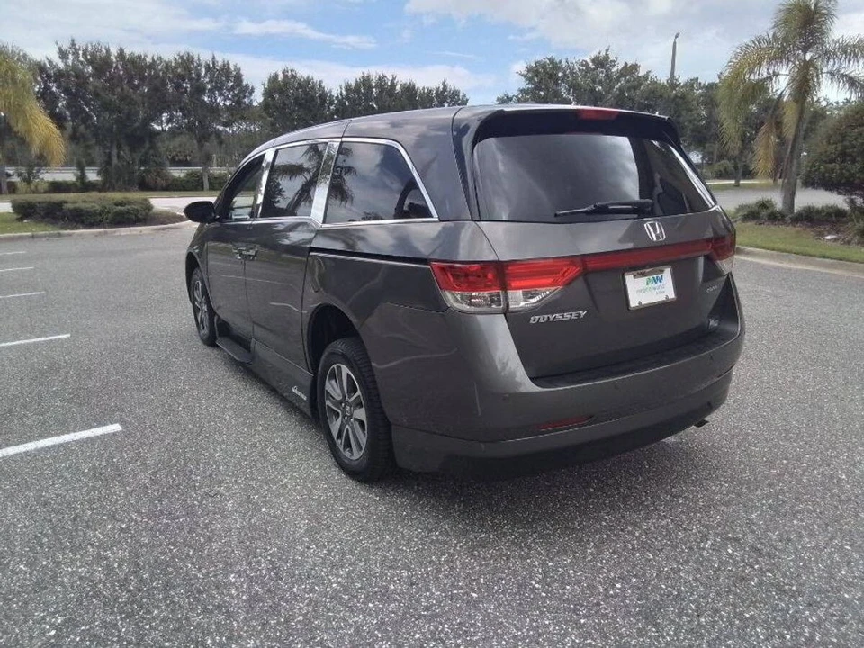 2016 Honda Odyssey - Image 7 of 16