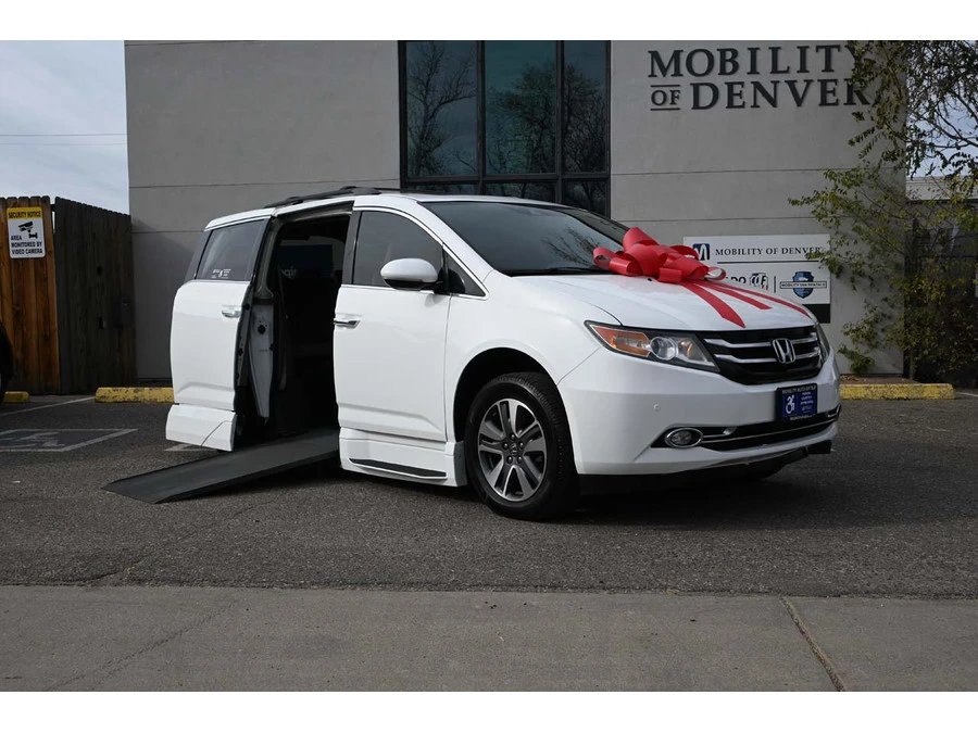 2016 Honda Odyssey - Image 2 of 21