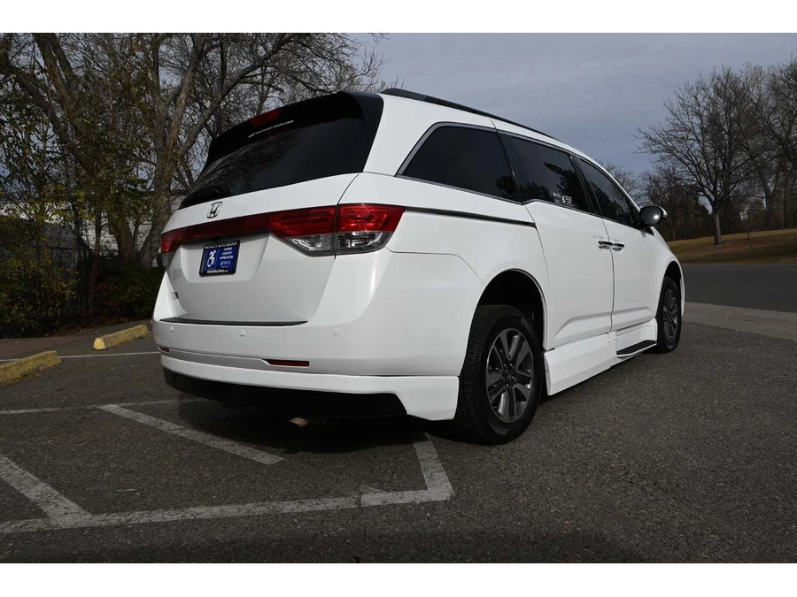 2016 Honda Odyssey - Image 6 of 21
