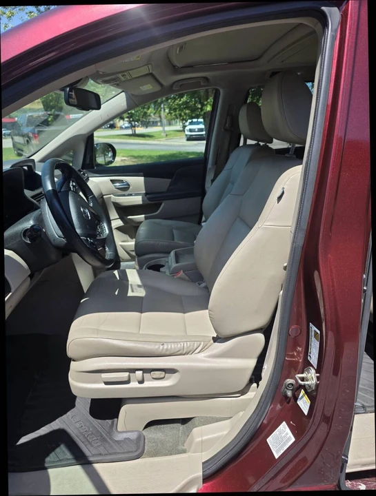 2016 Honda Odyssey - Image 16 of 18