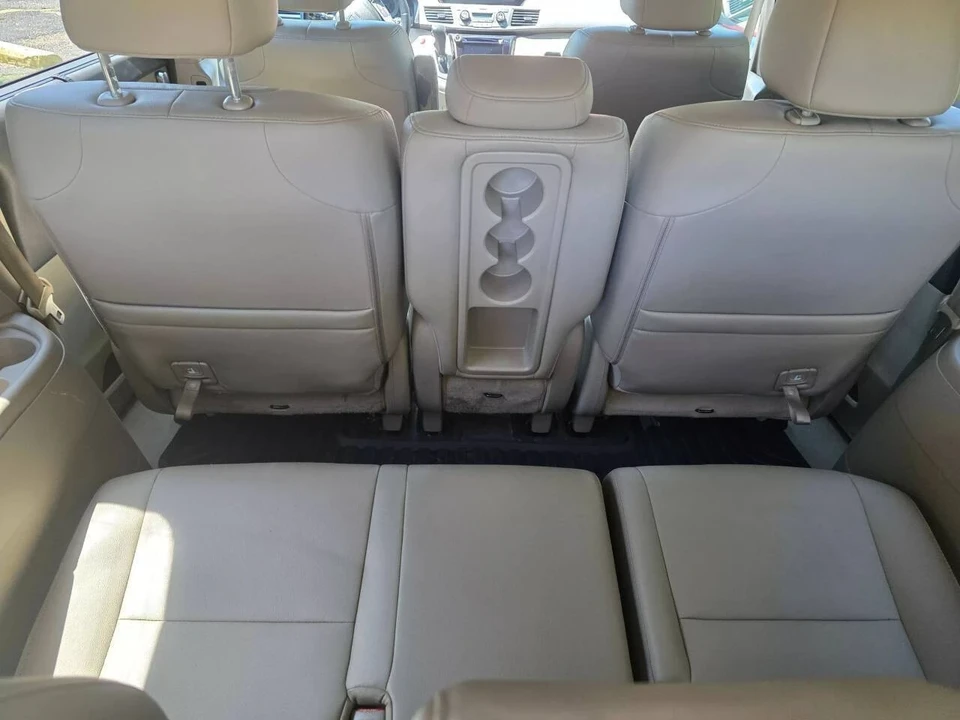 2016 Honda Odyssey - Image 11 of 18