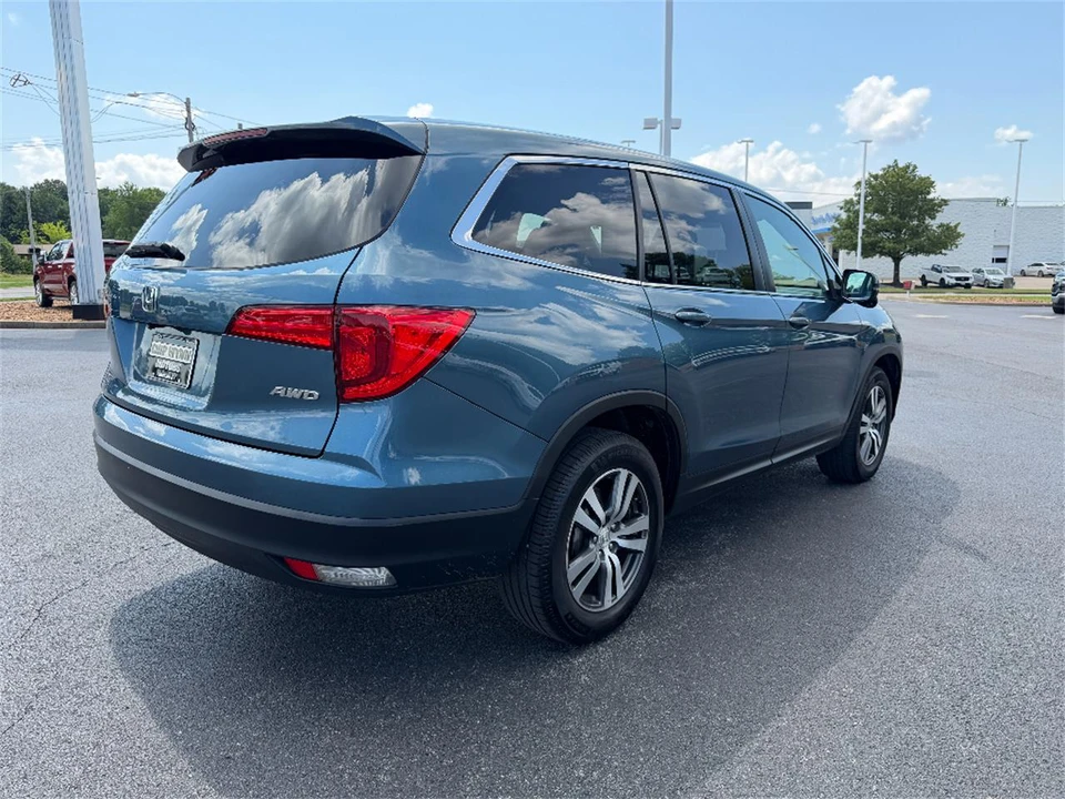 2016 Honda Pilot 3rd Gen - Image 7 of 31