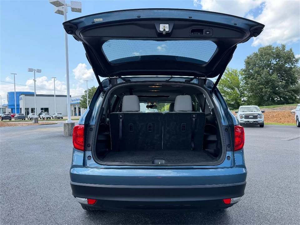 2016 Honda Pilot 3rd Gen - Image 12 of 31