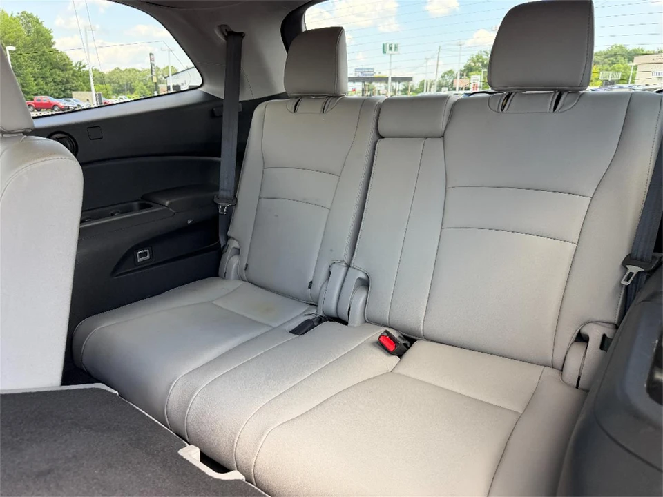 2016 Honda Pilot 3rd Gen - Image 20 of 31