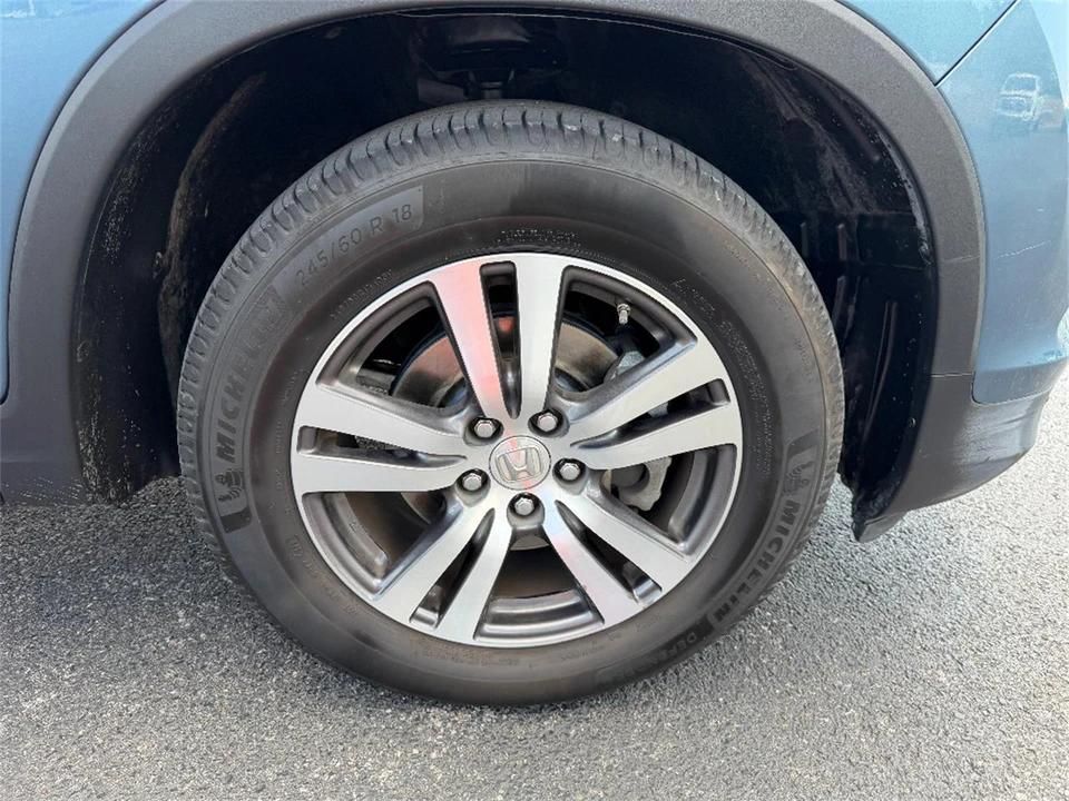 2016 Honda Pilot 3rd Gen - Image 10 of 31