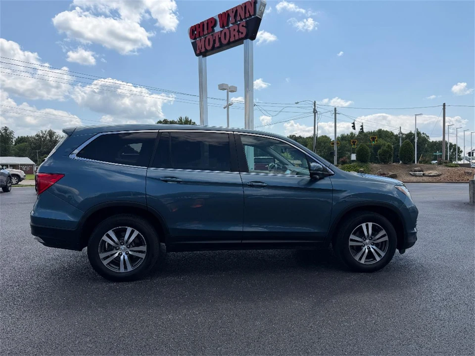 2016 Honda Pilot 3rd Gen - Image 8 of 31