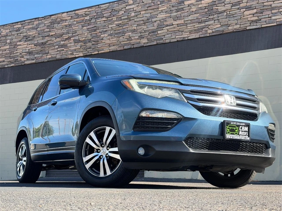 2016 Honda Pilot 3rd Gen - Image 2 of 23