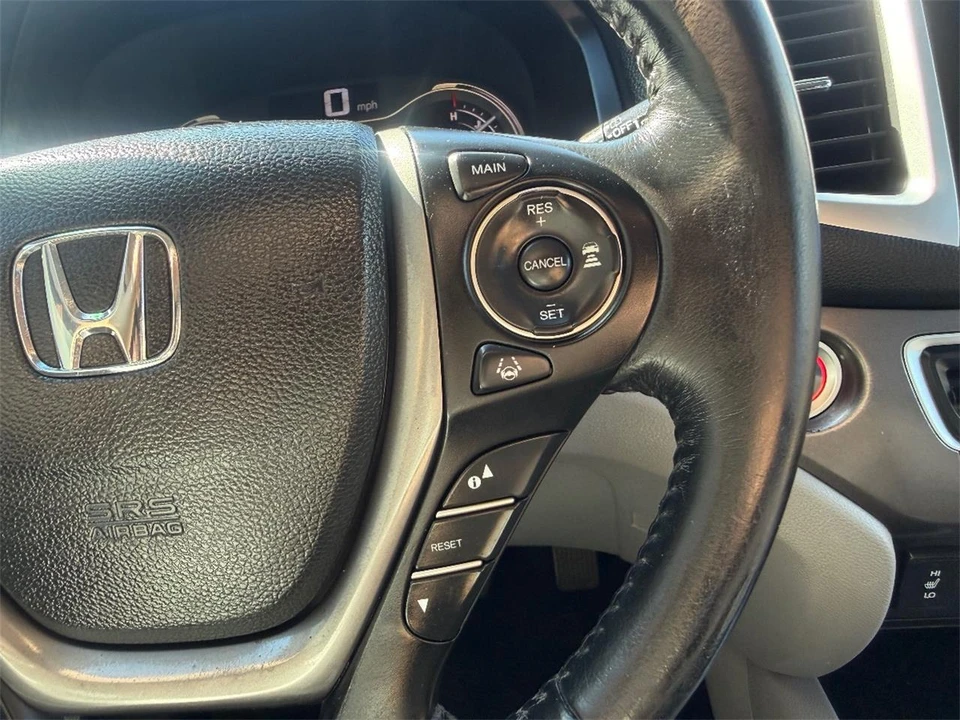 2016 Honda Pilot 3rd Gen - Image 16 of 23