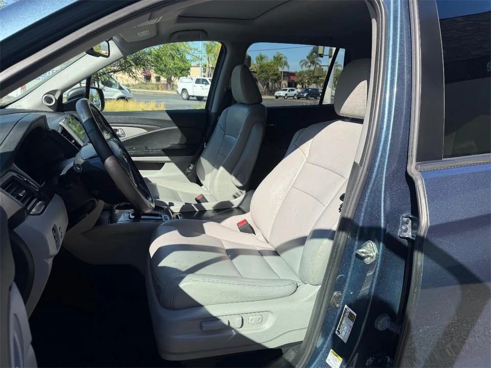 2016 Honda Pilot 3rd Gen - Image 12 of 23