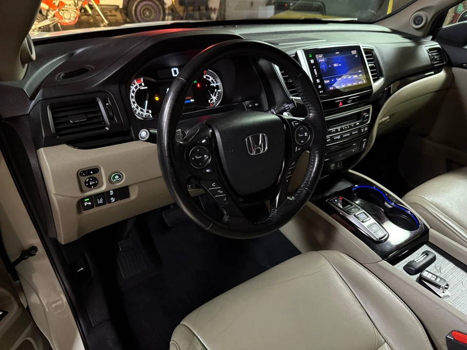 2016 Honda Pilot 3rd Gen - Image 9 of 21