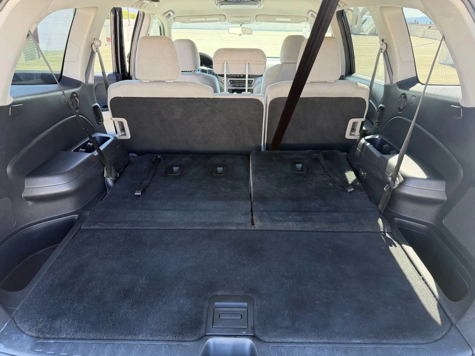 2016 Honda Pilot 3rd Gen - Image 20 of 21