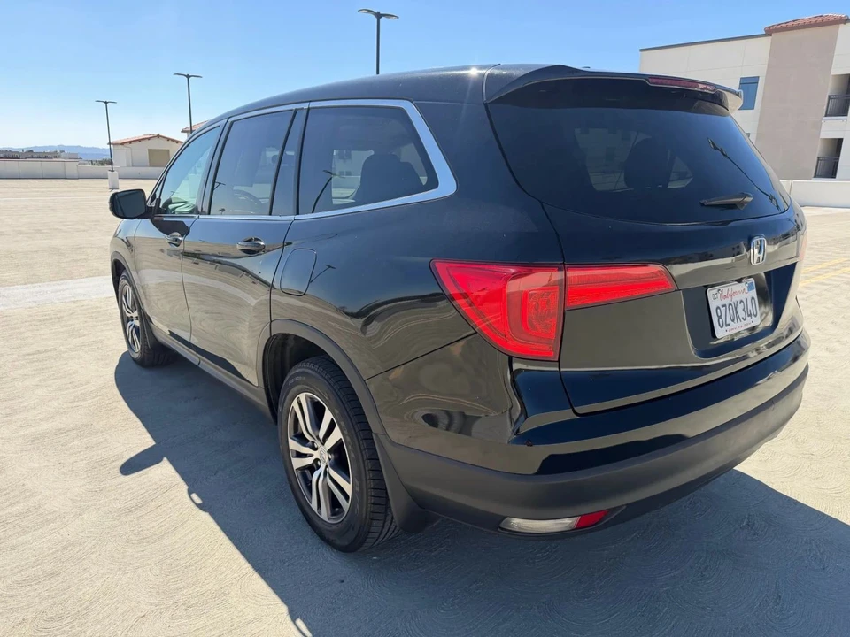 2016 Honda Pilot 3rd Gen - Image 3 of 21