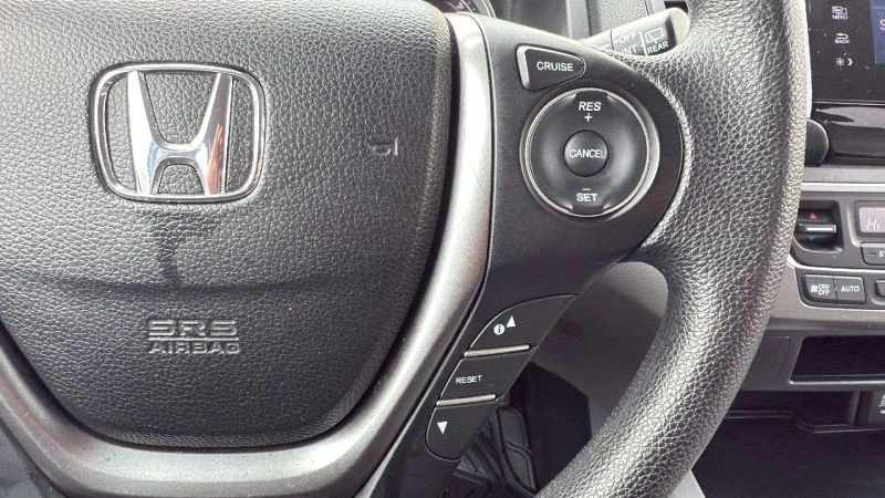 2016 Honda Pilot 3rd Gen - Image 11 of 12