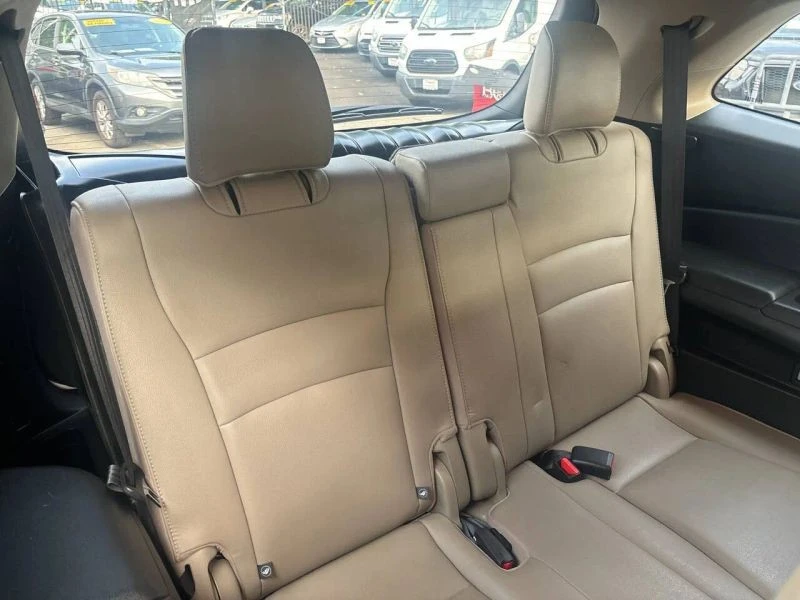 2016 Honda Pilot 3rd Gen - Image 11 of 12