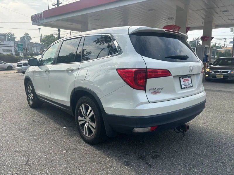 2016 Honda Pilot 3rd Gen - Image 4 of 12