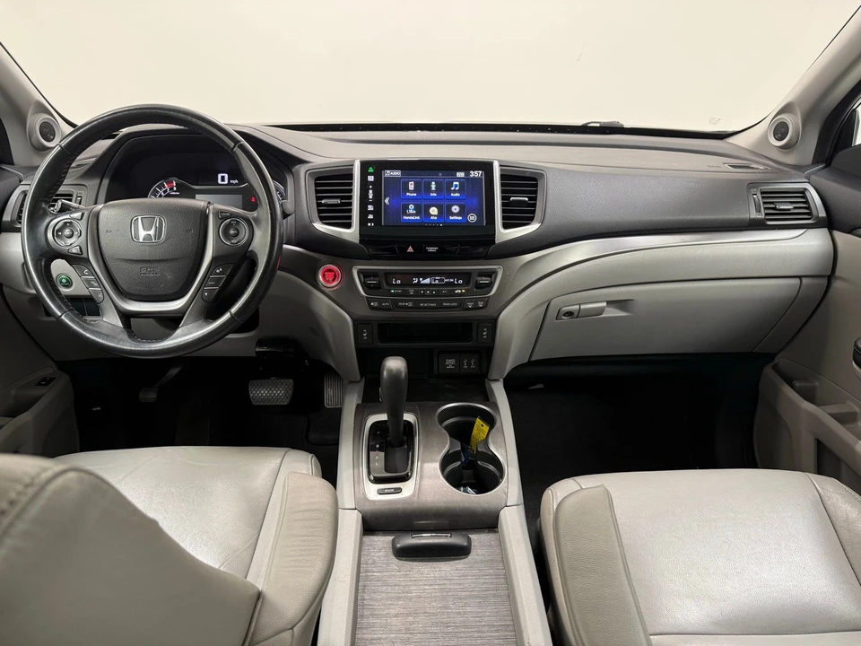 2016 Honda Pilot 3rd Gen - Image 23 of 28
