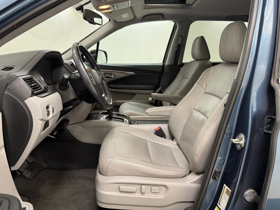 2016 Honda Pilot 3rd Gen - Image 14 of 28