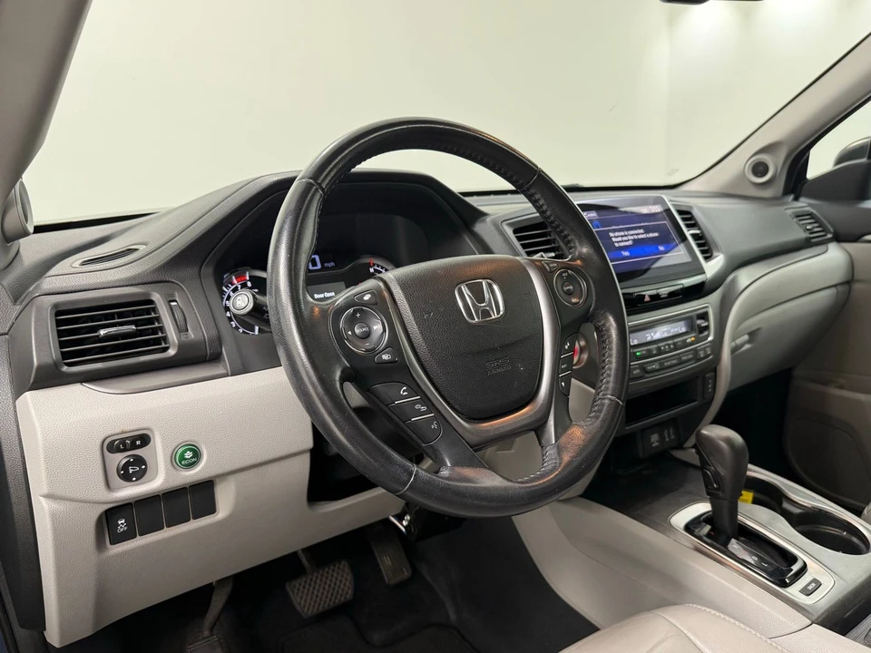 2016 Honda Pilot 3rd Gen - Image 12 of 28