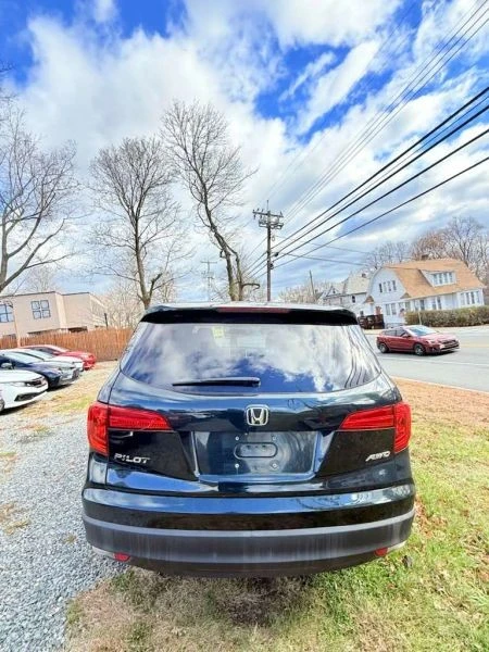 2016 Honda Pilot 3rd Gen - Image 7 of 12