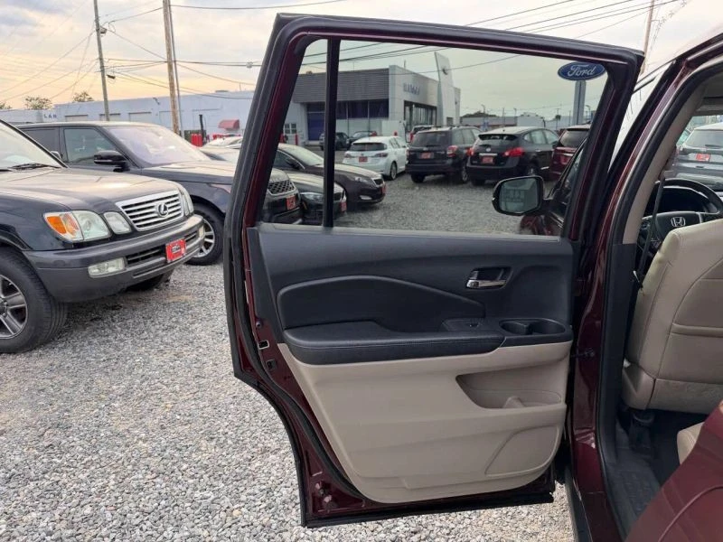 2016 Honda Pilot 3rd Gen - Image 12 of 12