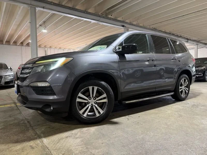 2016 Honda Pilot 3rd Gen - Image 2 of 12