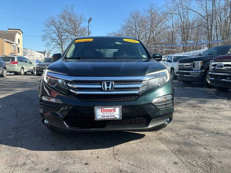 2016 Honda Pilot 3rd Gen - Image 2 of 12