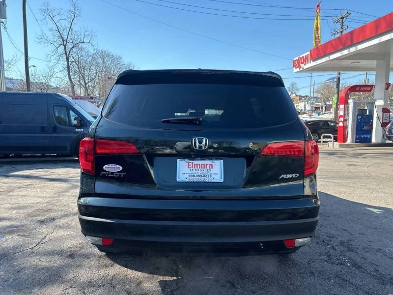 2016 Honda Pilot 3rd Gen - Image 5 of 12