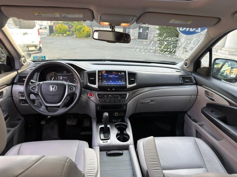 2016 Honda Pilot 3rd Gen - Image 11 of 12