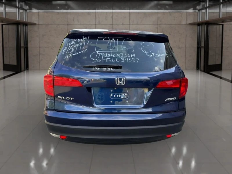 2016 Honda Pilot 3rd Gen - Image 8 of 12