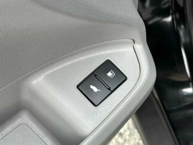 2016 Honda Pilot 3rd Gen - Image 12 of 12