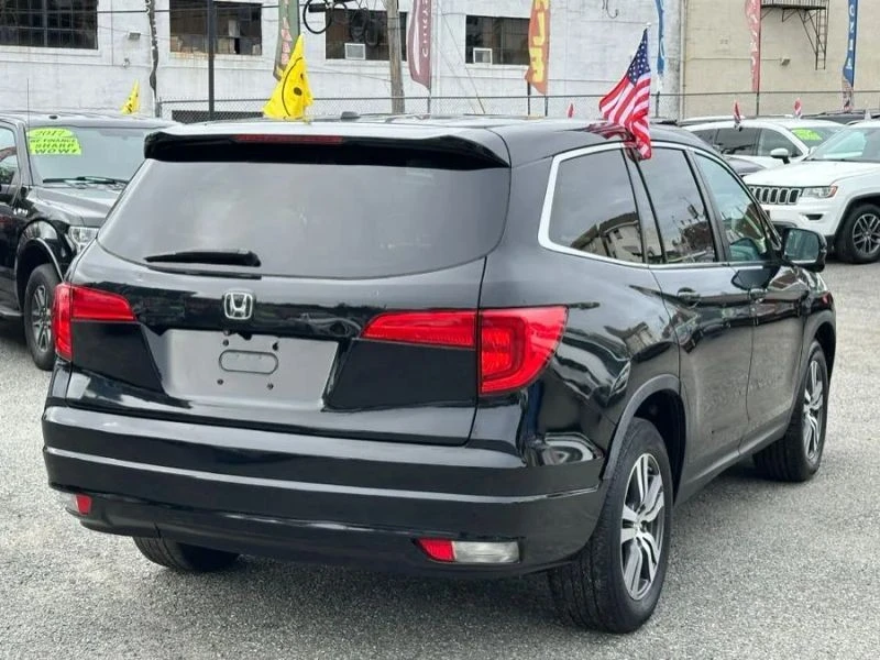 2016 Honda Pilot 3rd Gen - Image 4 of 12