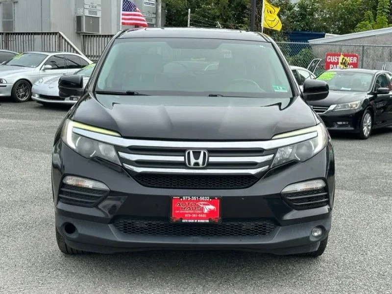 2016 Honda Pilot 3rd Gen - Image 2 of 12