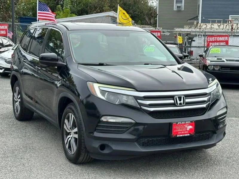 2016 Honda Pilot 3rd Gen - Image 3 of 12