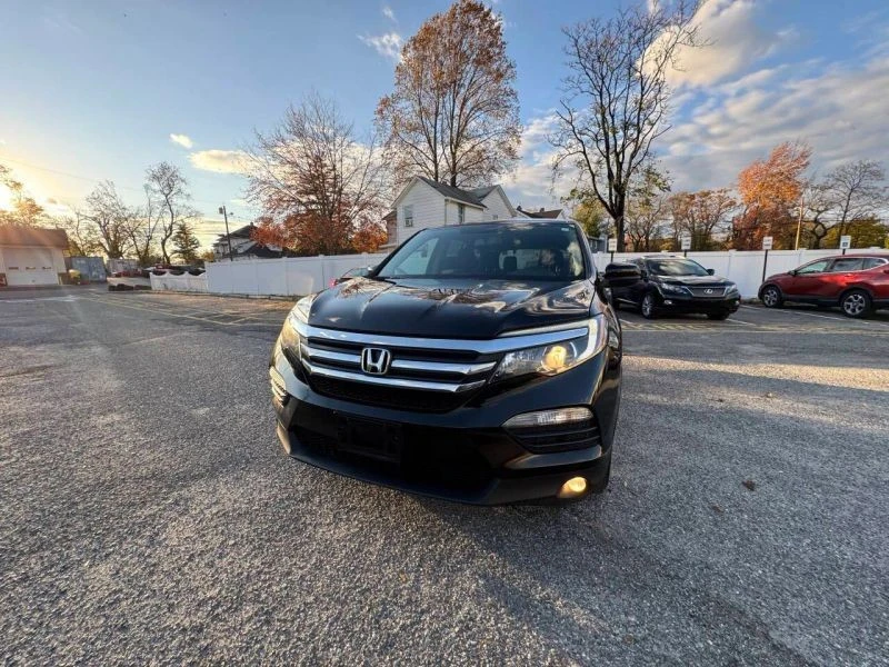 2016 Honda Pilot 3rd Gen - Image 2 of 12