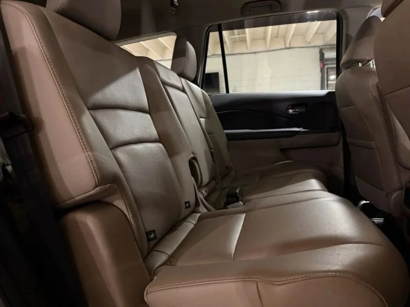 2016 Honda Pilot 3rd Gen - Image 11 of 12